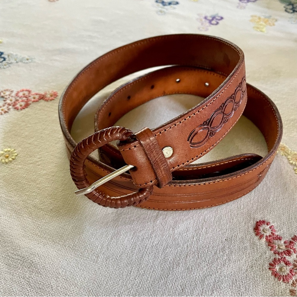 Vintage Hand Tooled Western Brown Leather Belt. Unisex 43" Excluding Buckle - Picture 3 of 16